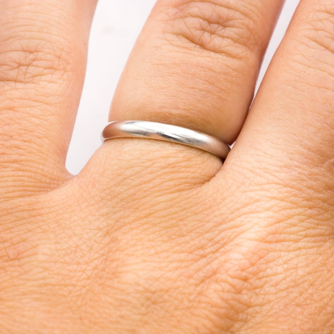 Women's Comfort Fit Narrow Domed Wedding Band Ring by Nodeform