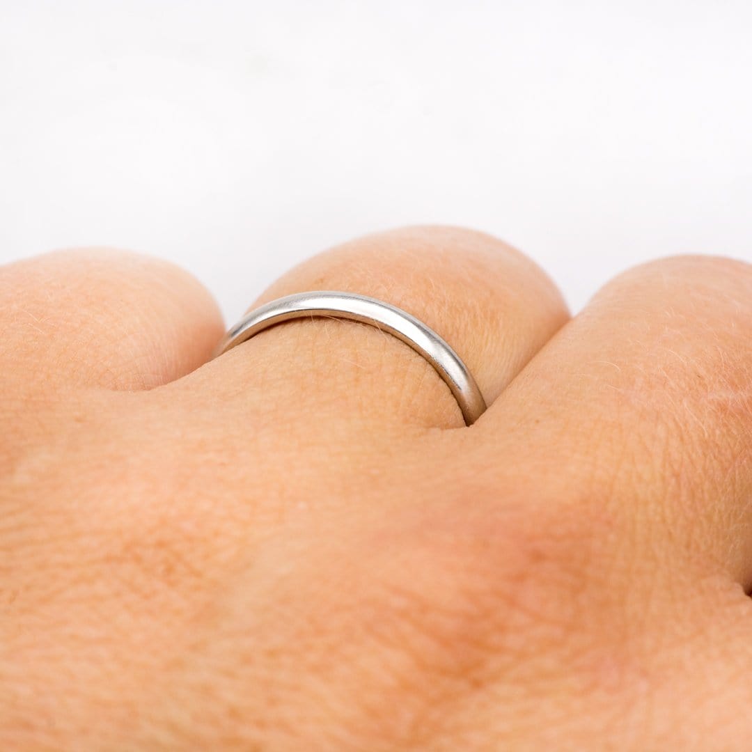 Women's Comfort Fit Narrow Domed Wedding Band Ring by Nodeform