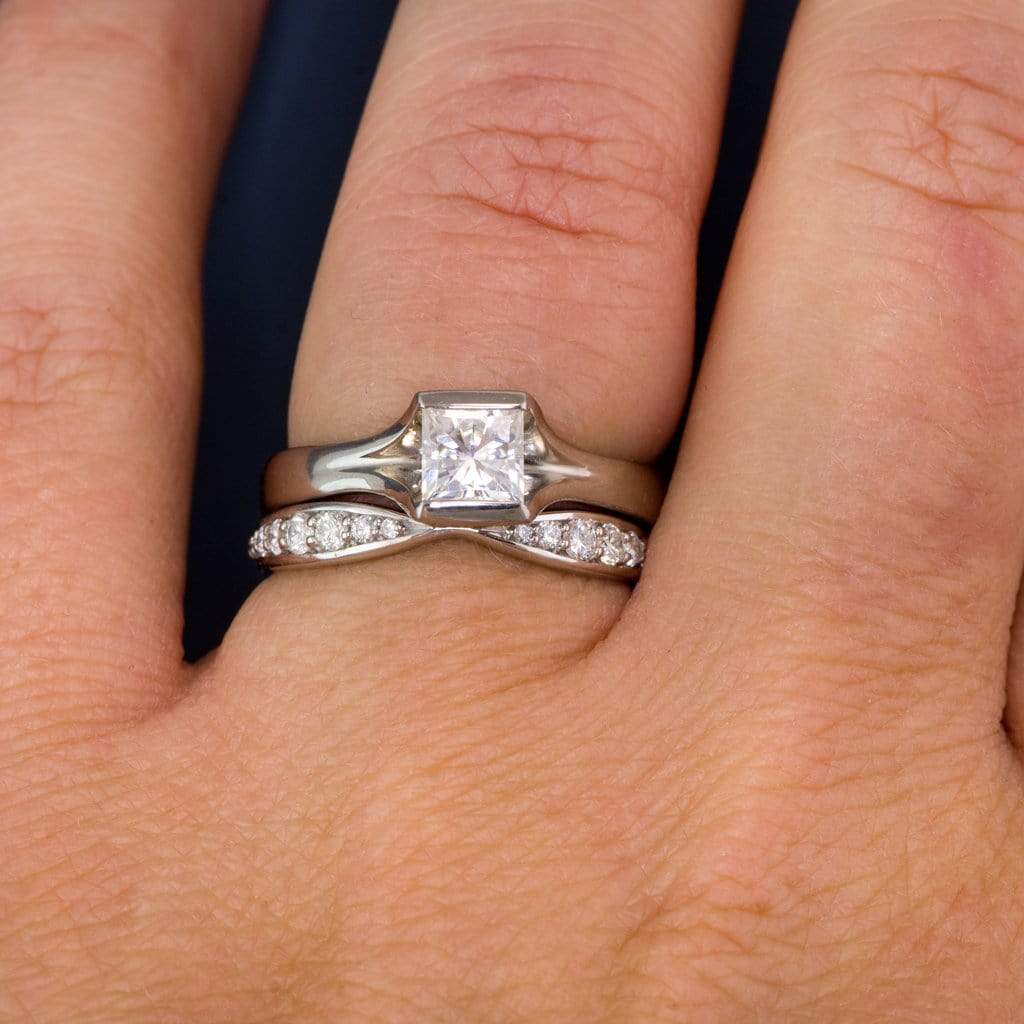 Pippa Band - Pinched Contoured Wedding Ring Graduated Diamond, Moissanite, Ruby or Sapphire Ring by Nodeform