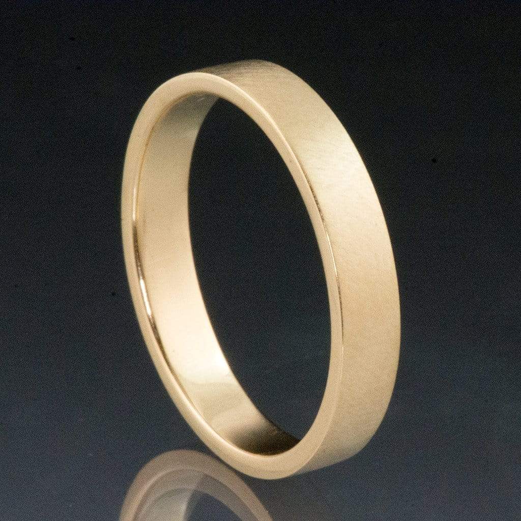Flat Simple Gold Wedding Band Ring by Nodeform