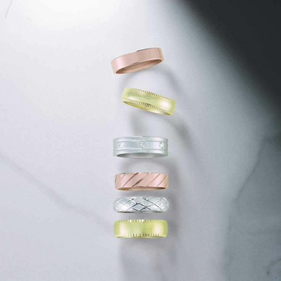7mm Wide Scalloped Edge Domed Comfort-fit Men's Wedding Band Ring by Nodeform