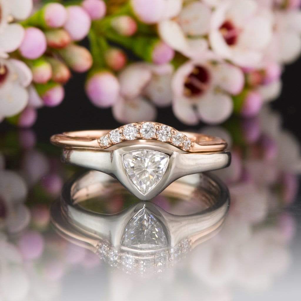 Selene - Graduated Diamond, Moissanite or Sapphire Curved Contoured Stacking Wedding Ring Ring by Nodeform