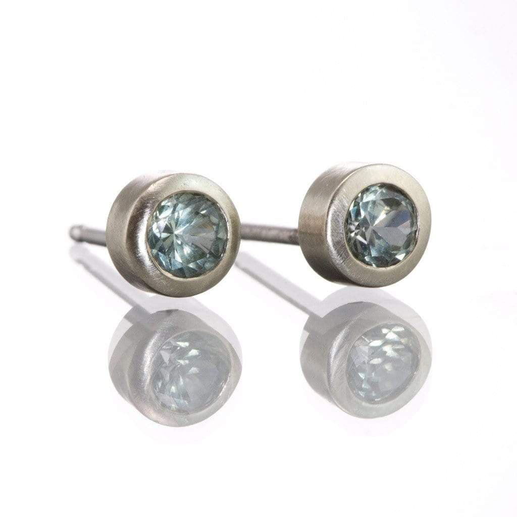 Yogo sapphire stud on sale earrings