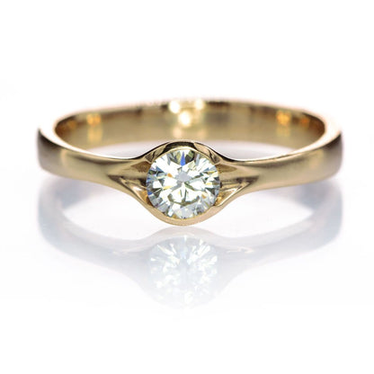 Diamond Fold Semi-Bezel Set Solitaire Engagement Ring 0.37ct/4.6mm Non-Certified Diamond / 14K Yellow Gold Ring by Nodeform