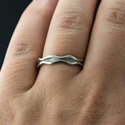 Wave Narrow Wedding Ring in Yellow or Rose Gold Ring by Nodeform