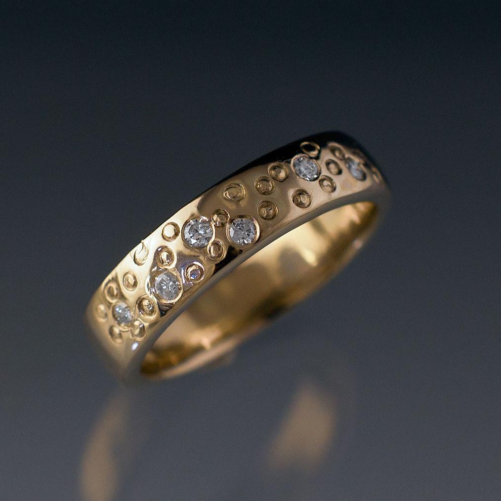 Diamond Star Dust Wedding Ring 14k Yellow Gold / 4mm Ring by Nodeform
