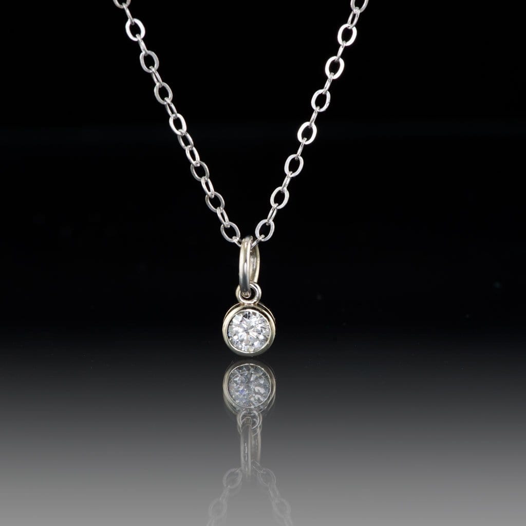 Round Diamond Gold Bezel Pendant Necklace 0.12ct/3.2mm GHI/SI Diamond / 14k White Gold Necklace / Pendant by Nodeform