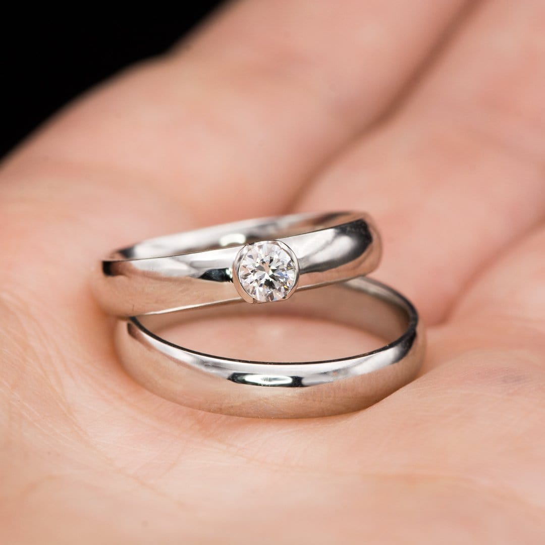 27 Minimalist Engagement Rings That Prove Less Is More